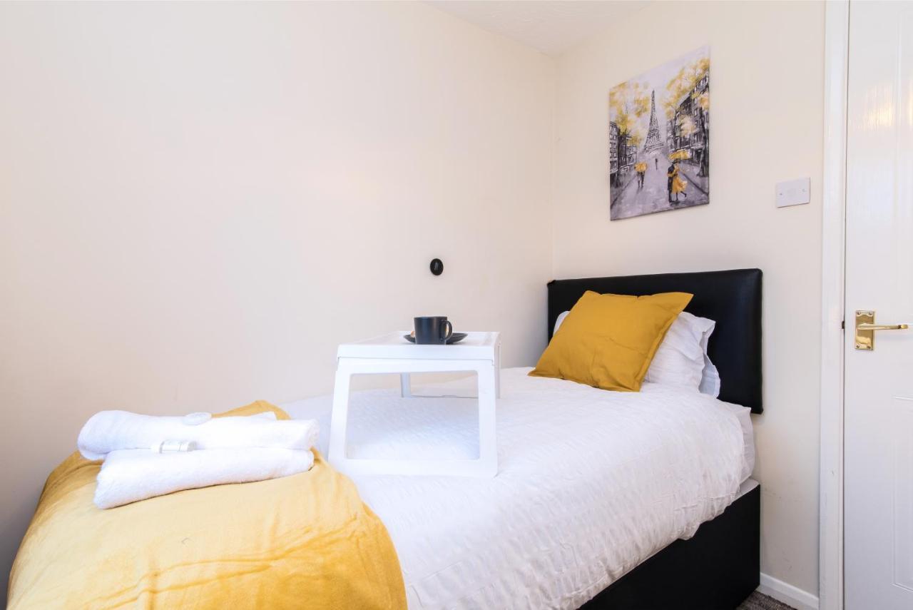 Coventry- Perchfoot 3 Bedroom Contractor And Pet-Friendly Spacious House By Sublime Stays Exteriér fotografie